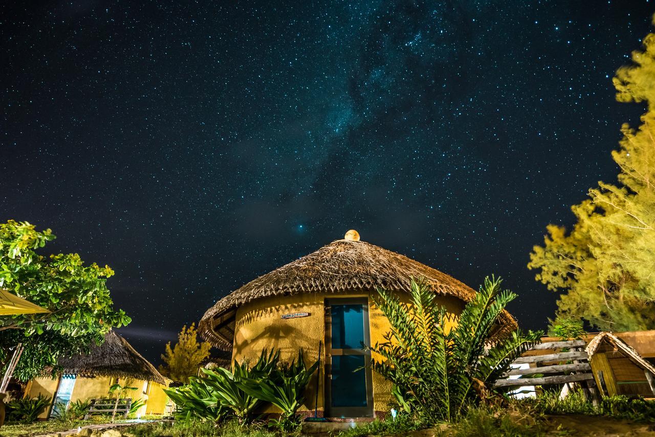 Praia do Tofo Pariango Beach Motel מראה חיצוני תמונה
